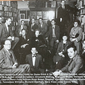 Carte postale Gotham Book Mart avec espace réservé pour le timbre Edward Gorey