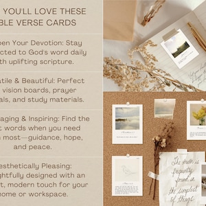 Peut inclure: Un ensemble de cartes d'inspiration avec des versets bibliques au design moderne. Les cartes sont affich&eacute;es sur un tableau en li&egrave;ge avec divers &eacute;l&eacute;ments d&eacute;coratifs, notamment des fleurs s&eacute;ch&eacute;es et un morceau de papier avec le texte "La v&eacute;rit&eacute; se trouve souvent dans les choses les plus simples".