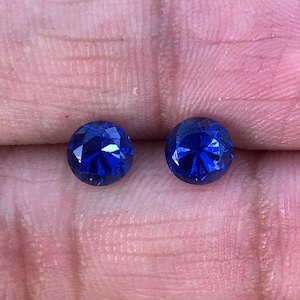 Deep Blue Sapphire Round Pairs 6 mm Round Diamond Cut Lab Ceylon Sapphire Brillant Cut Loose Gemstone For Jewelry Making