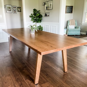Amish Handcrafted Farmhouse Dining Table: Solid Wood Rustic Furniture