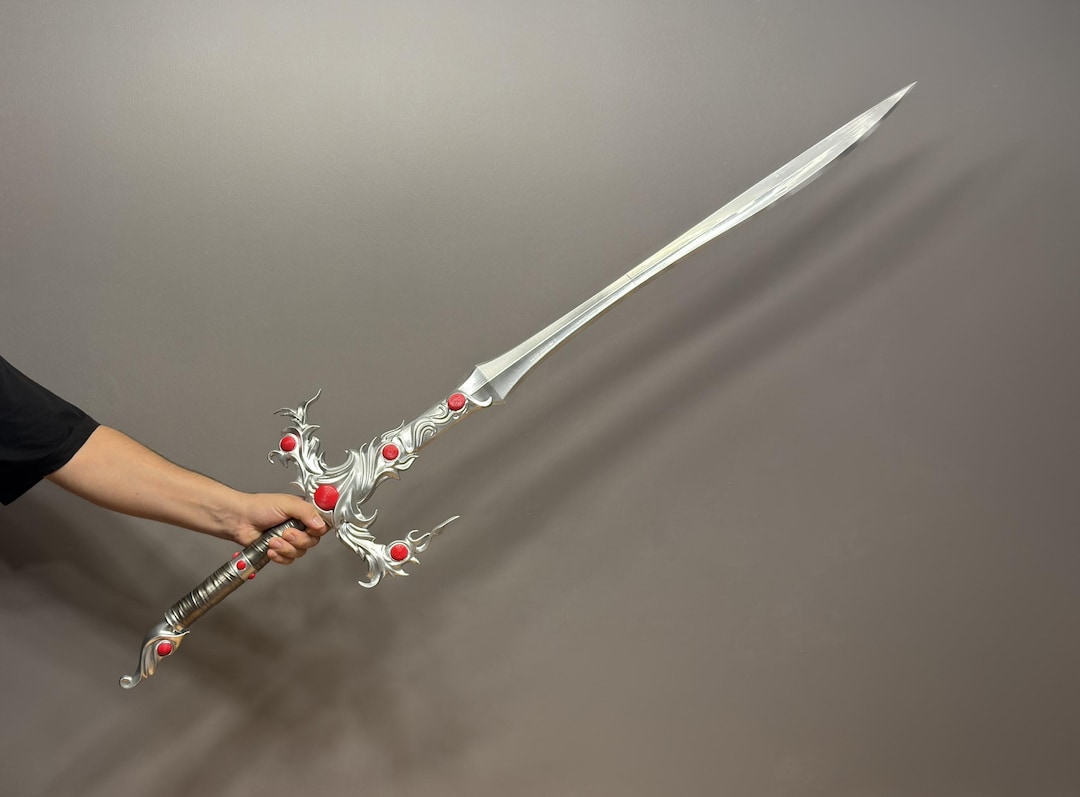 Soulbreaker Greatsword: Lae'zel Cosplay Prop - Baldur's Gate 3