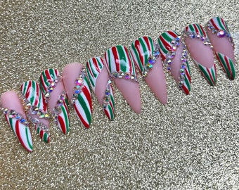 Candy Cane Nails: Festive Christmas Press-Ons with a Bling