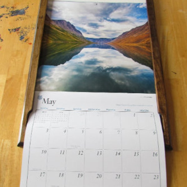 Calendar holder frame, solid wood