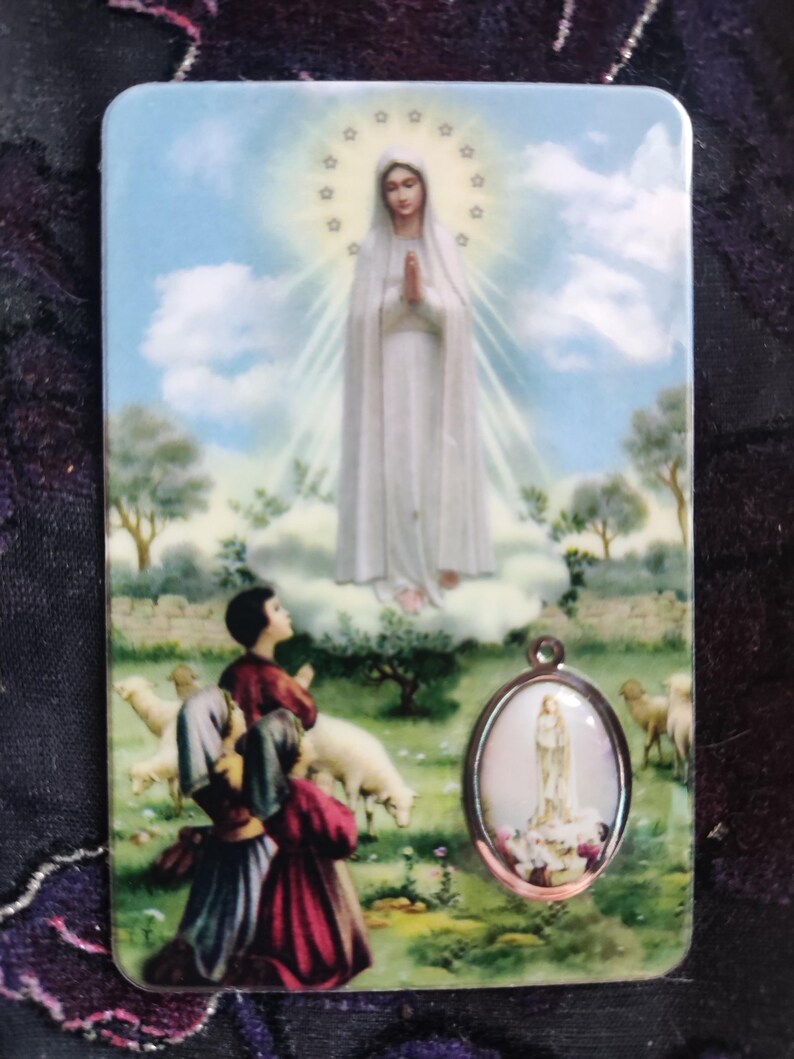 Our Lady of Fatima Prayer Card With Medal and Prayer. Our Lady of ...