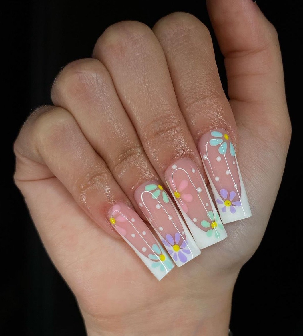 ホワイトフレンチチップパステル春花柄プレスオンネイル|イースター