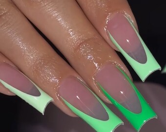 Shades of Green French Tip Nails|Gradient Nails|Ombre Nails|Spring Nails|Green Nails|Summer Nails|French Tip Nails|Nude Nails|Vacay Nails