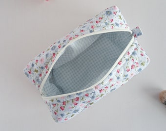 Floral Makeup Bag, Quilted Cotton Cosmetic Bag, Toiletry Bag Women, Travel Bag