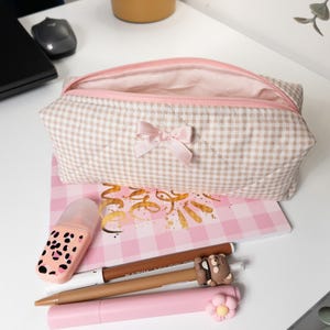Étui à crayons Vichy avec noeud rose - Joli organiseur de papeterie et fournitures scolaires beiges