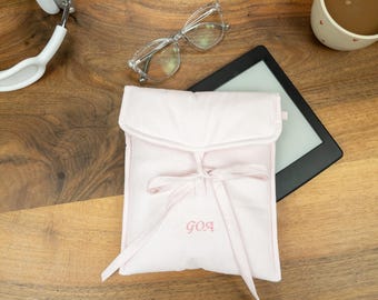 Pink Cotton Kindle Sleeve: Bow Kindle Pouch