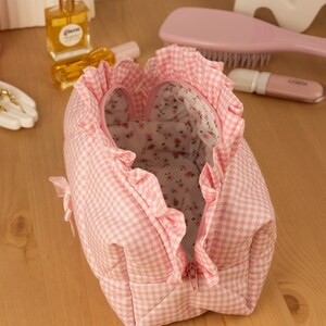 Light Pink Gingham Print Ruffle Trim Makeup Bag main image 1