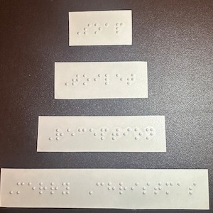Pince étiqueteuse Dymo pour non-voyant en braille