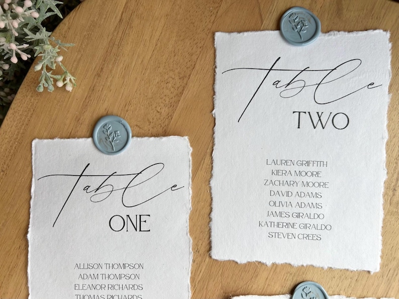 Tarjetas de mesa de papel hechas a mano / Rasgadas a mano con texto impreso / Bodas, decoración, asientos imagen 1
