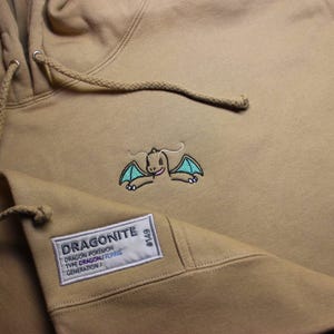 Sweat à capuche inspiré des Pokémon Dragonite
