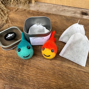 Organic Catnip Wool Felt Fish Cat Toy in Eco-Friendly Tin. Delight your feline friend with our Rainbow Colors! Gift for Cats and Cat Lovers.