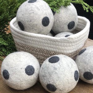 Felted Ball Dog Toy Made by Hand with Felted Wool from New Zealand  Eco-Friendly Dog Toys from Natural Wool Products Gift for Dogs Pet gifts
