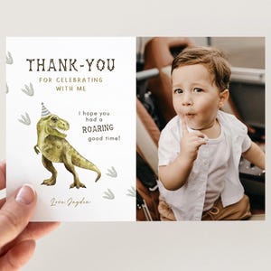 Tarjeta de agradecimiento con foto de dinosaurio, nota de agradecimiento editable por el cumpleaños de T-Rex, regalos de cumpleaños de dinosaurio, tres Rex, cuatro cumpleaños de dinosaurio, descarga digital