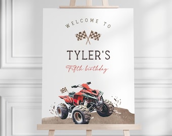 Puede incluir: Bienvenido al quinto cumpleaños de Tyler, cartel con un ATV rojo y banderas a cuadros.
