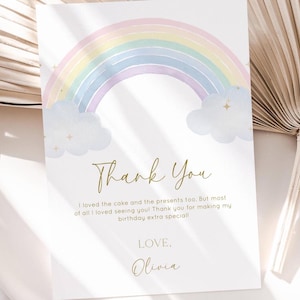 Carte de remerciement pastel arc-en-ciel, modèle modifiable, mot de remerciement d'anniversaire arc-en-ciel en sourdine, fête d'anniversaire de l'arc-en-ciel, téléchargement numérique