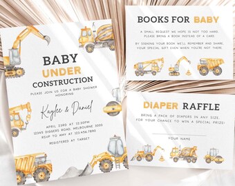 Può includere: Set di cancelleria per baby shower a tema costruzione. L'invito recita "Baby Under Construction" con i nomi Kayfee & Daniel. Le carte includono "Libri per bambini" e "Riffa pannolini" con illustrazioni di veicoli da cantiere.