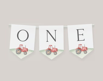 Puede incluir: Una pancarta roja, blanca y verde con la palabra "ONE" en letras negras. Cada letra está en una bandera separada con una ilustración de tractor rojo en un campo verde.