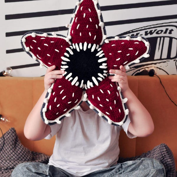 Monster Flower Pillow Crochet Pattern, Creepy Halloween Cushion (PDF Pattern)
