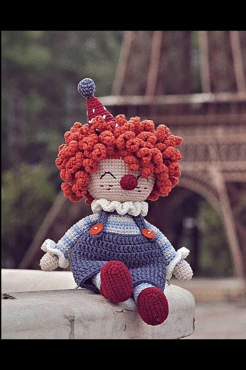 Amigurumi pattern. Clown crochet pattern. Amigurumi doll pattern. Crochet doll pattern. DIY crochet gifts. Handmade crochet toy. Cute clown/