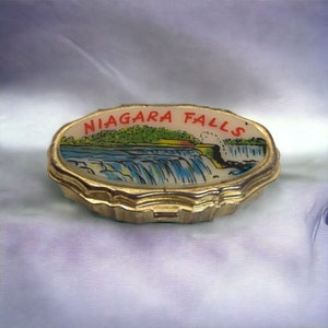 Vintage Niagara Falls Souvenir Miniature Sewing Kits Collectibles