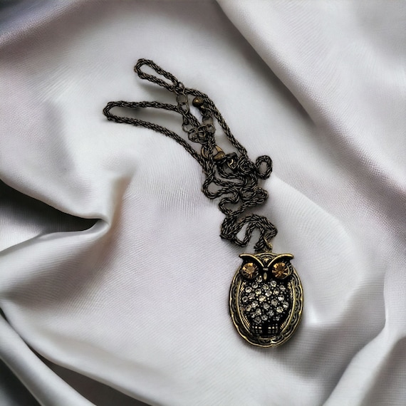 Vintage Gold Toned Rhinestone Owl Locket Necklace… - image 1