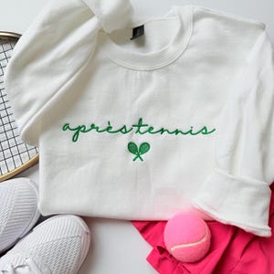 Embroidered Tennis Sweatshirt Apres Tennis Sweatshirt For Women Tennis Pulli Tennis Pullover Tennis Shirt Tennis Gifts Tennis Team Shirts