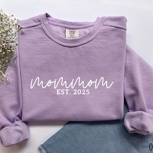 Personalized Mommom Sweatshirt Mom Mom Sweatshirt Mommom Gifts Mom Mom Gifts Mom-Mom Sweatshirt Mommom Tshirt Mommom Gift Mommok Shirt