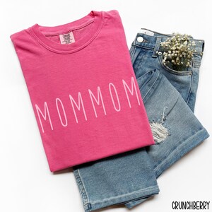 Mommom Shirt Mommom Tshirt Mom Mom Shirt Mom Mom Tshirt Mommom Gift Mom Mom Gifts Mom-Mom Shirt Mommom Sweatshirt Mom Mom Sweatshirt