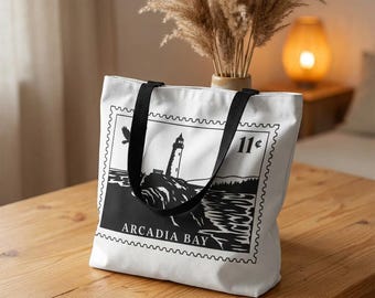 Bolsa de mano con sellos de faro inspirados en la vida de Arcadia Bay