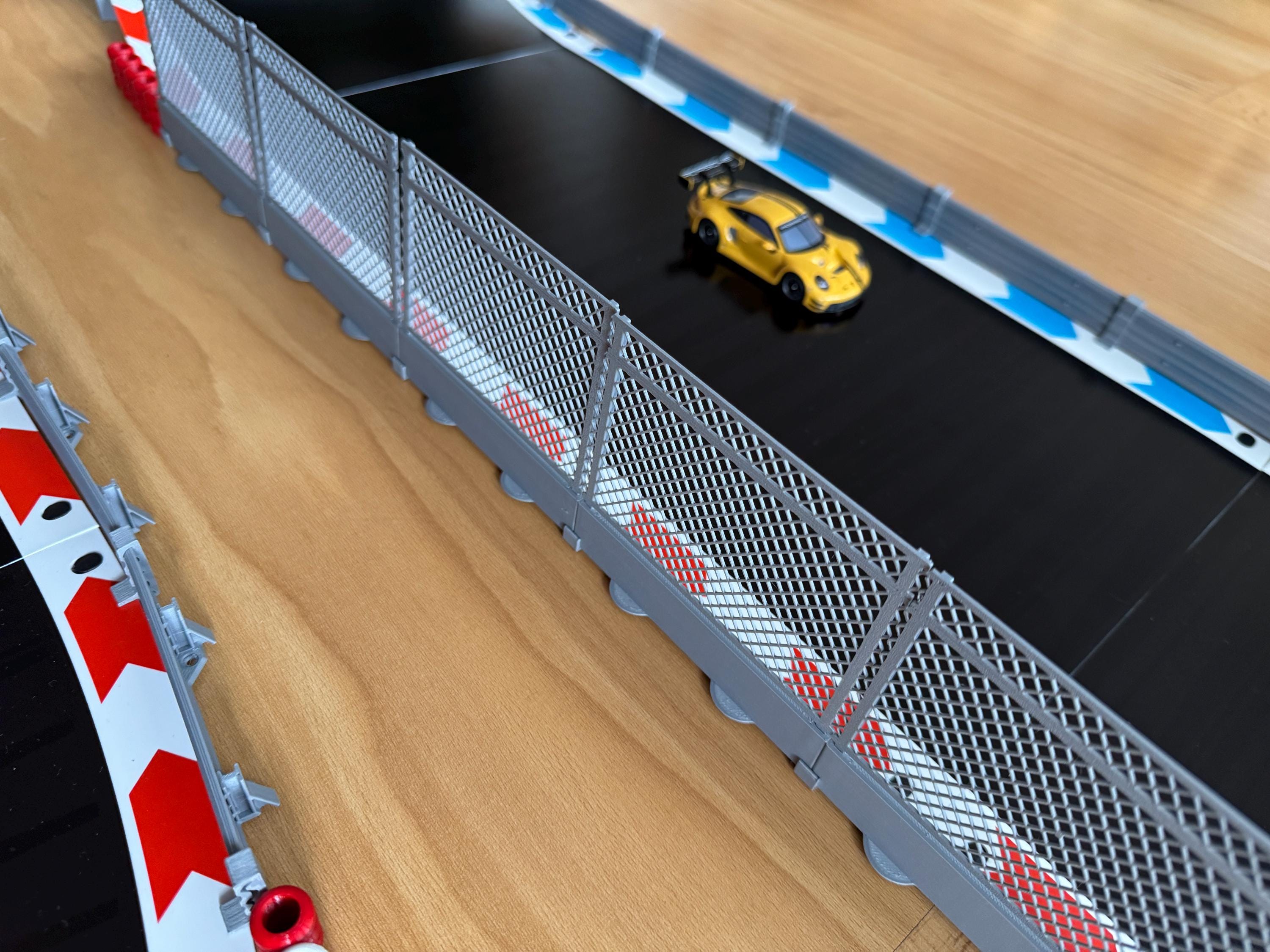 Juego De Barandillas Para Pista De Carreras Hybrid – 3 Metros De Protección, Soportes Dobles Y Sencillos, Fabricado En Alemania