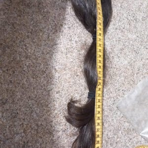 Premium Europees maagdelijk haar – 85 g / 50 cm | Natuurlijk donkerbruin | Onbehandeld, zijdezacht, gezond