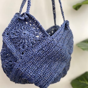 Borsa in rafia glitterata blu fatta a mano all'uncinetto - Borsa a tracolla in filato di carta scintillante - Borsa da spiaggia estiva - Borsa leggera ed ecologica