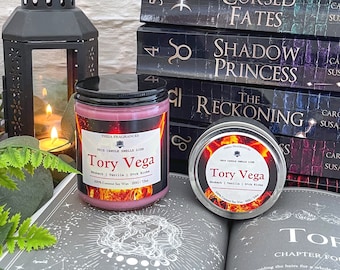 Tory Vega | OFFICIEEL GELICENTIEERD | Roxy | Solarische prinses | Dierenriemacademie | Leesgrage kaars | Sojakaars | Wax Melt
