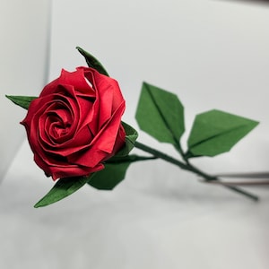 The Lover’s Rose, realistic origami rose, custom color, romantic gift for girlfriend, anniversary gift, birthday gift