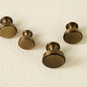 Minimalistische Engelse messing knoppen: veelzijdige massief messing knop voor meubels