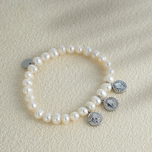 Pearl Bracelet Coins Dainty Pearl Bracelet Vintage Vibe Ancient Coin Bracelet Elastice Bracelet Gift for Her Anniversary Gift For Mum