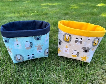 Utensil holder, fabric basket for children, storage for toys and small books