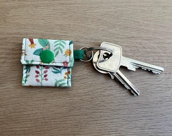 Coin pouch for shopping coins and chips for the keyring, key ring