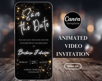Puede incluir: Una invitación de video animada en negro y dorado con brillo dorado brillante. El texto dice "Save the Date" para la celebración del 30 cumpleaños de Barbara Johnson el domingo 25 de agosto. La invitación incluye una flecha "Swipe >>>" y el texto "Invitación formal a seguir".