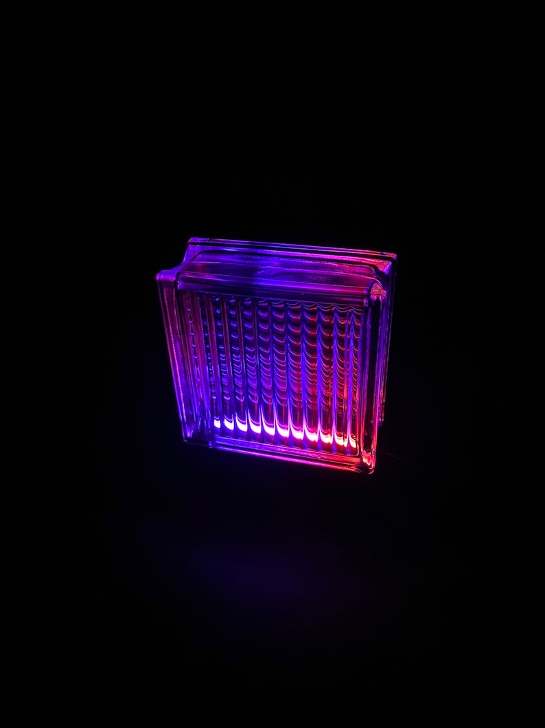 Glasblock-Tischlampe The Brick Bild 6