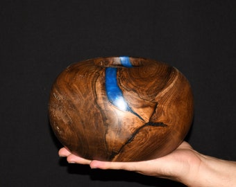 Minimalist Walnut Wood and Epoxy Resin Vase for Centerpiece | Decorative Objects | Turned Vases for Dried Flowers | Unique Housewarming Gift