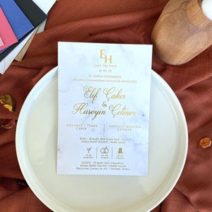 Hochzeitseinladung, Einladungskarte, Marmor gemusterte Goldeinladungen, minimalistisches Design, modernes Design-Einladung, Hochzeitseinladungs-Set