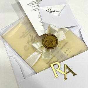 Ensemble d'invitations pour mariage en acrylique, feuille d'or, faire-part 1 mm en or miroir carte détaillée carte RSVP feuille brillante papier blanc et ruban cachet de cire image 1