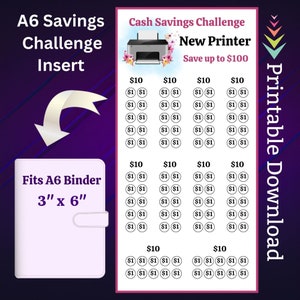 Può includere: Un inserto per raccoglitore A6 stampabile per una sfida di risparmio in contanti per risparmiare fino a 100 € per una nuova stampante. L'inserto ha uno sfondo rosa con un'immagine di una stampante e fiori. L'inserto ha una griglia di cerchi con importi in euro per tenere traccia dei risparmi.