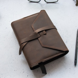 Book cover a5,Leather book cover,Personalized book cover,Custom book cover,Leather cover for books,Customized book cover,Leather book case
