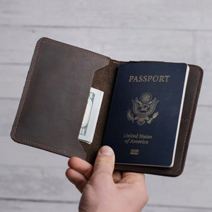 Leather passport cover for men,Personalized passport cover,Leather passport holder,Passport cover and luggage tag,Monogrammed passport cover
