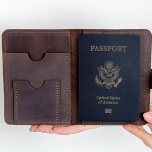 Leather passport holder,Leather passport cover and luggage tag,Personalized passport holder,Personalized travel gifts,Travel wallet passport